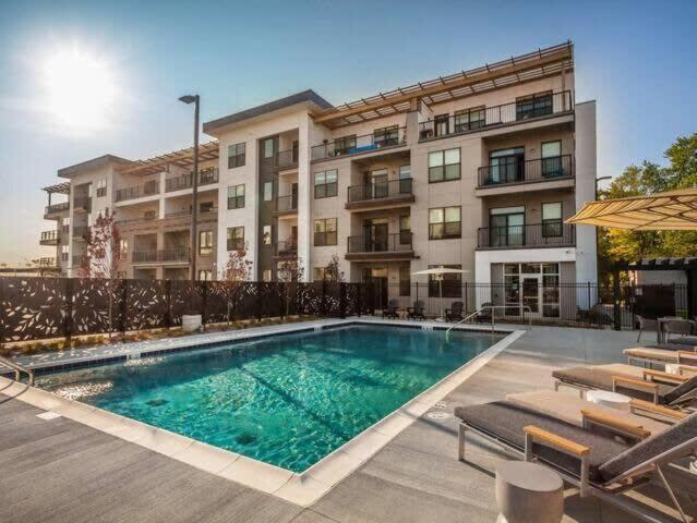 Cozysuites Spacious 2Br Next To Whole Foods Indianapolis Exterior foto